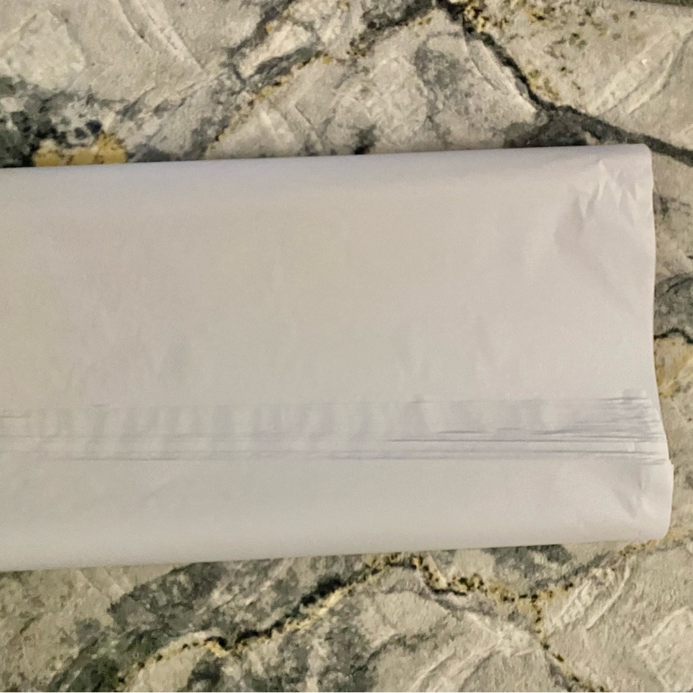 25 Sheets of tissue Paper large size - Picture 2 of 3